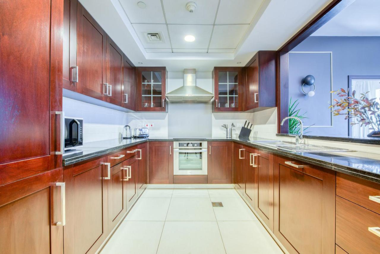 Maison Privee - Radiant Urban Retreat With Iconic Burj Khalifa Vws Dubai Esterno foto