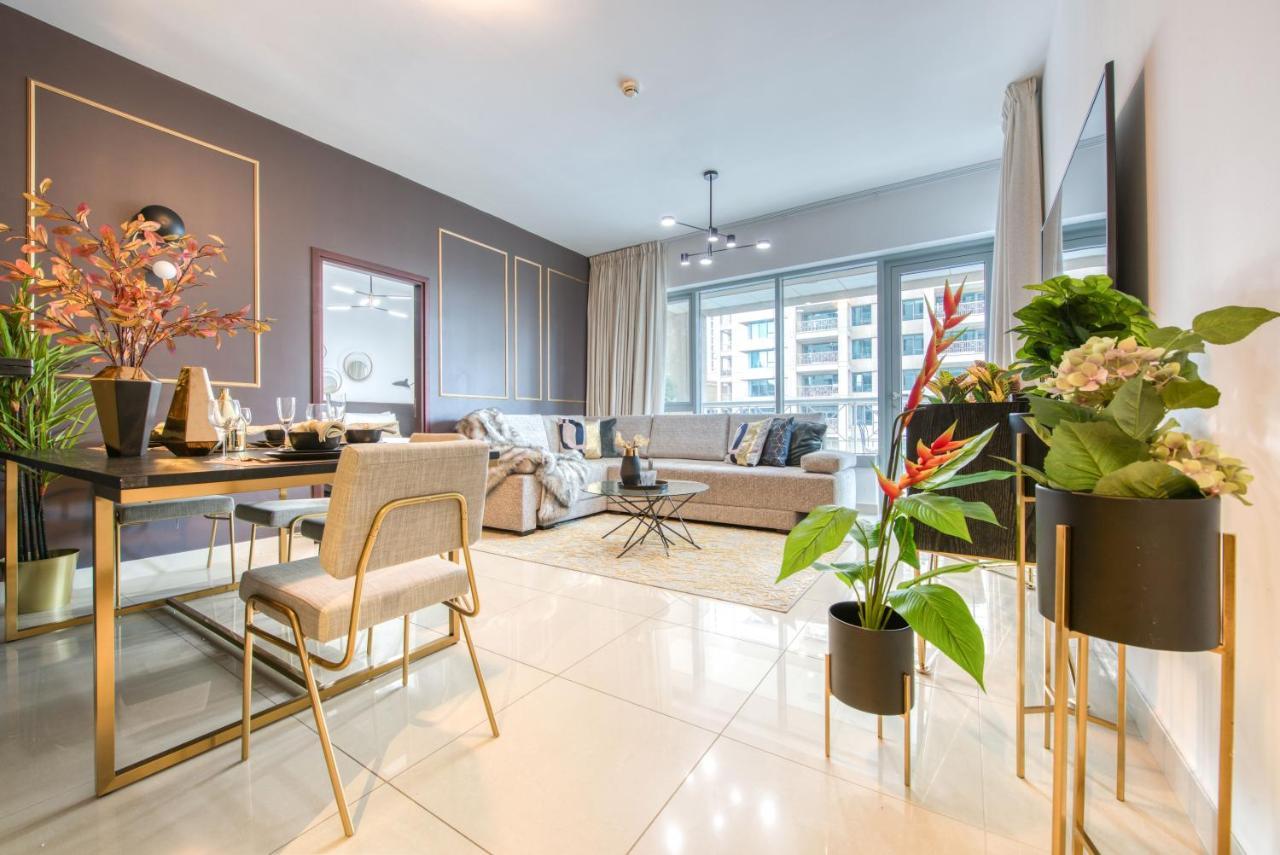 Maison Privee - Radiant Urban Retreat With Iconic Burj Khalifa Vws Dubai Esterno foto