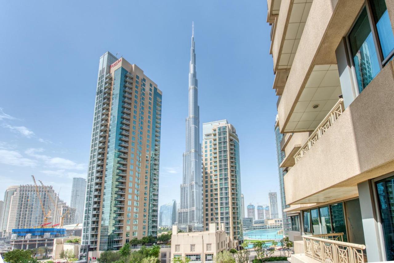Maison Privee - Radiant Urban Retreat With Iconic Burj Khalifa Vws Dubai Esterno foto